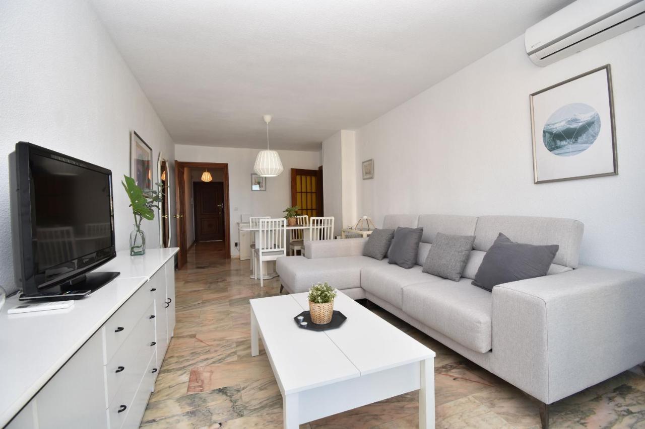 Apartamento Vistas Al Mar Y Piscina 푸엔히롤라 외부 사진