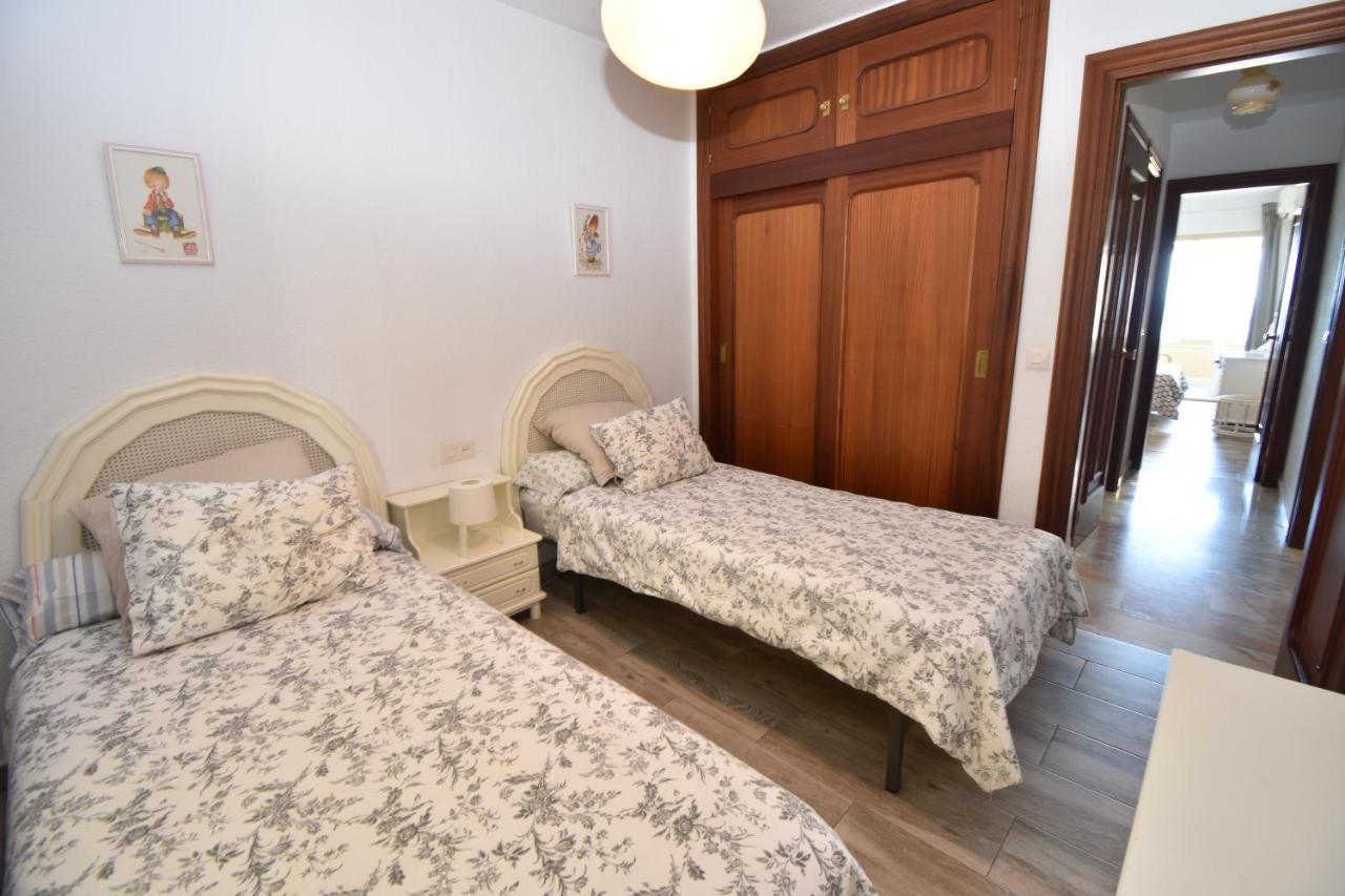 Apartamento Vistas Al Mar Y Piscina 푸엔히롤라 외부 사진